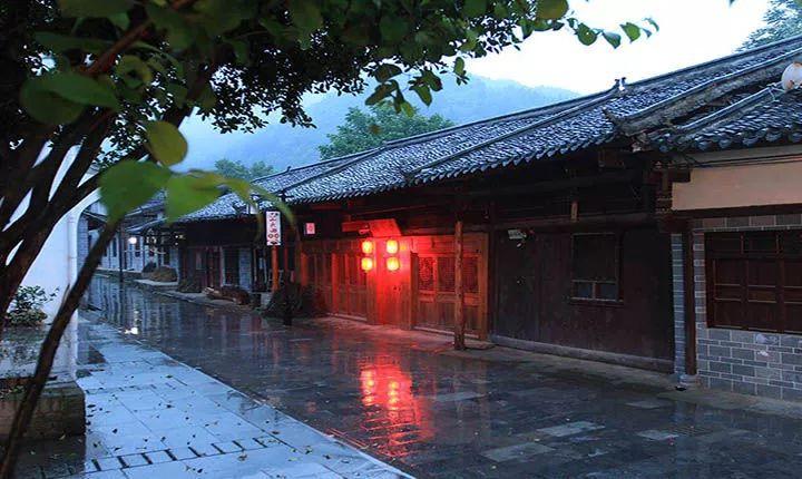“含龙量”飙升！福建各地商超“龙味”渐浓 市民直呼氛围感满满
